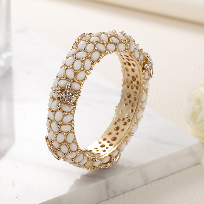 Sally's Paradise Christmas gif - Paradise Jewelry & Watches Llc Miami Photos recensie en prijs