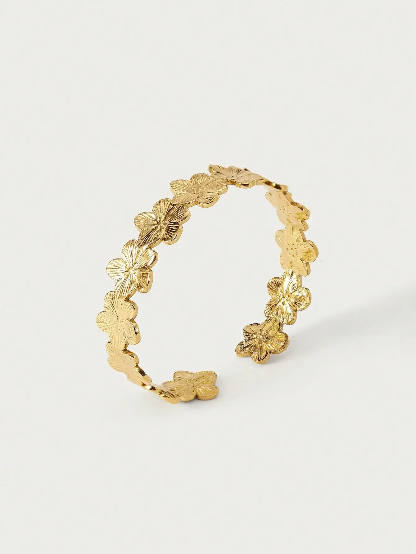 Dainty Flower Bracelet Silver  - Cuff Bangle Bracelet recensie en prijs