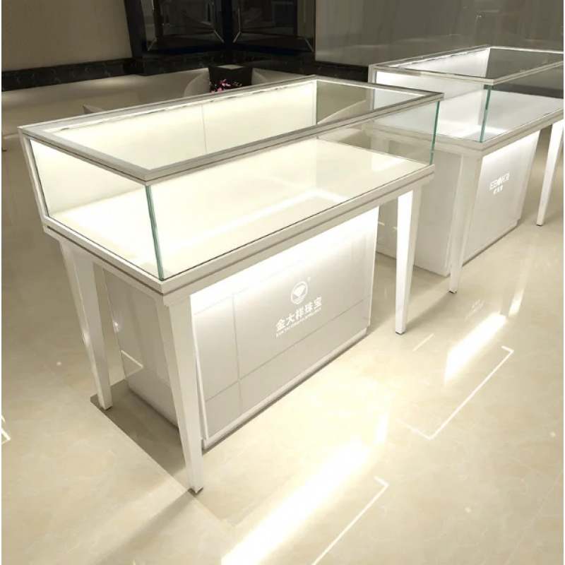 custom.Luxury LED Light Alumin - Jewellery Watches recensie en prijs