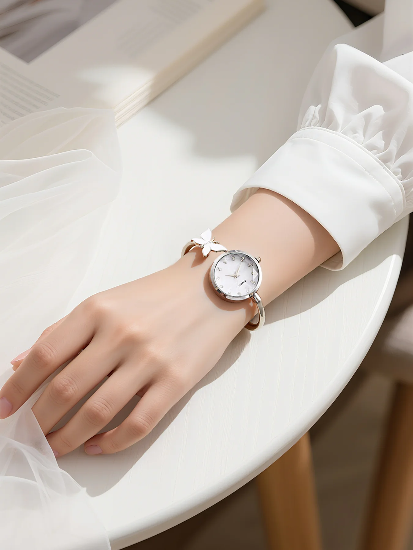 Beimu face bracelet butterfly  - High Jewelry Watches recensie en prijs