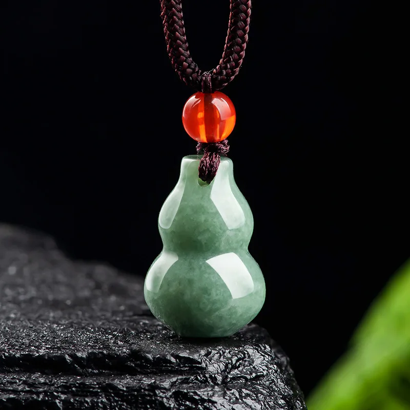 Burmese Jade Gourd Pendant Gif - Luxury Gifts Jewelry & Watches Namfleg Mostar recensie en prijs