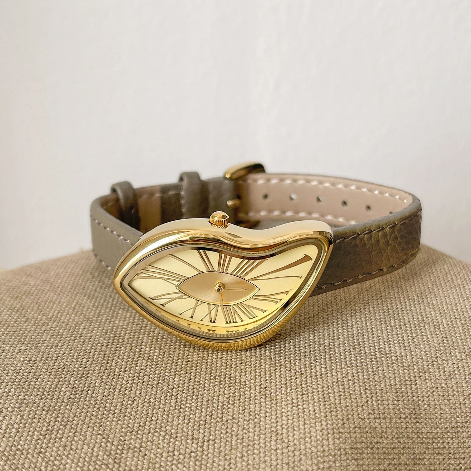 High end Retro Creative Watch  - High Jewelry Watches recensie en prijs