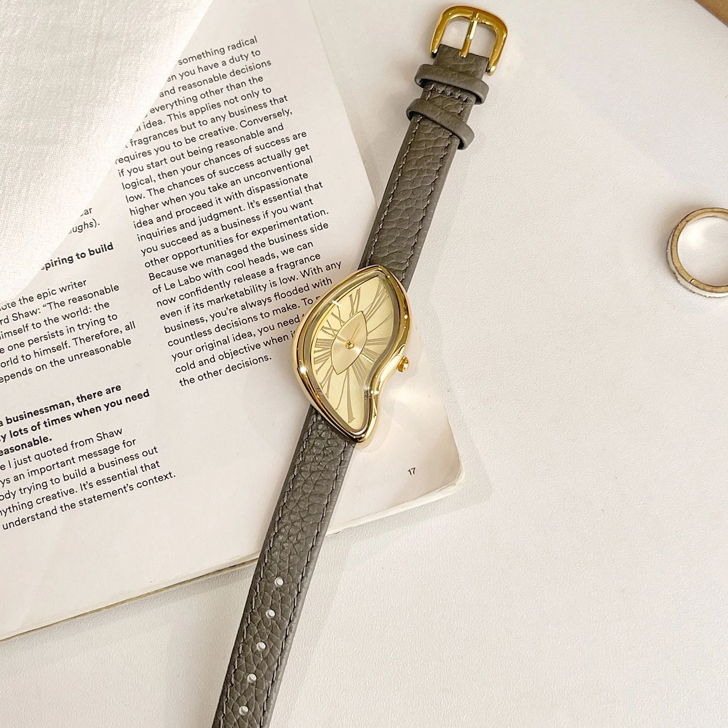 High end Retro Creative Watch  - High Jewelry Watches recensie en prijs