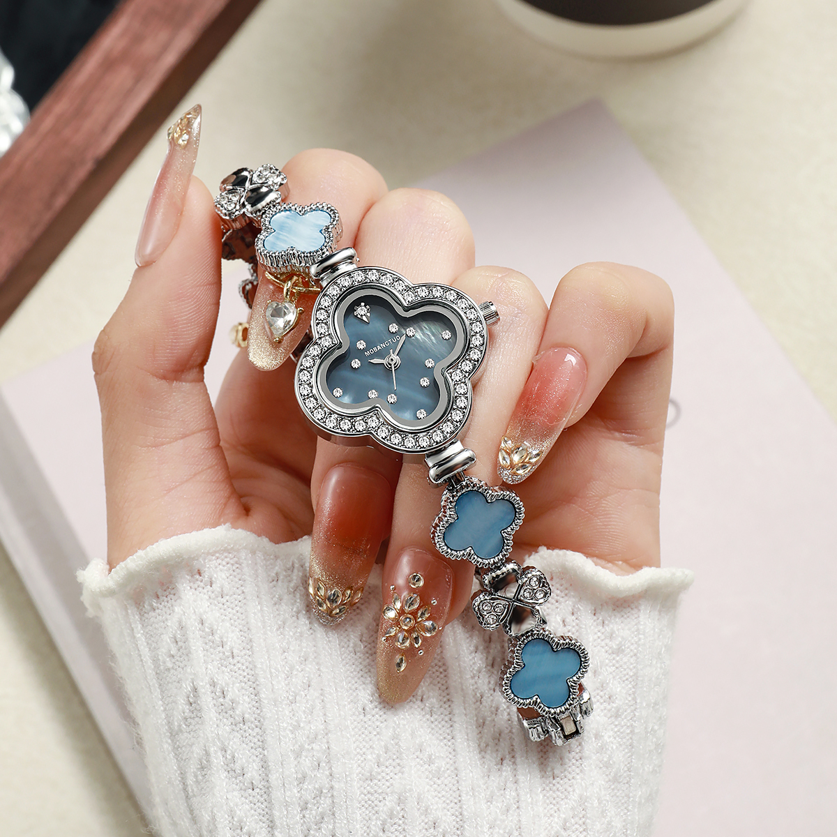 Luxury Four leaf Clover Women' - Jewelry Diamond Watches recensie en prijs
