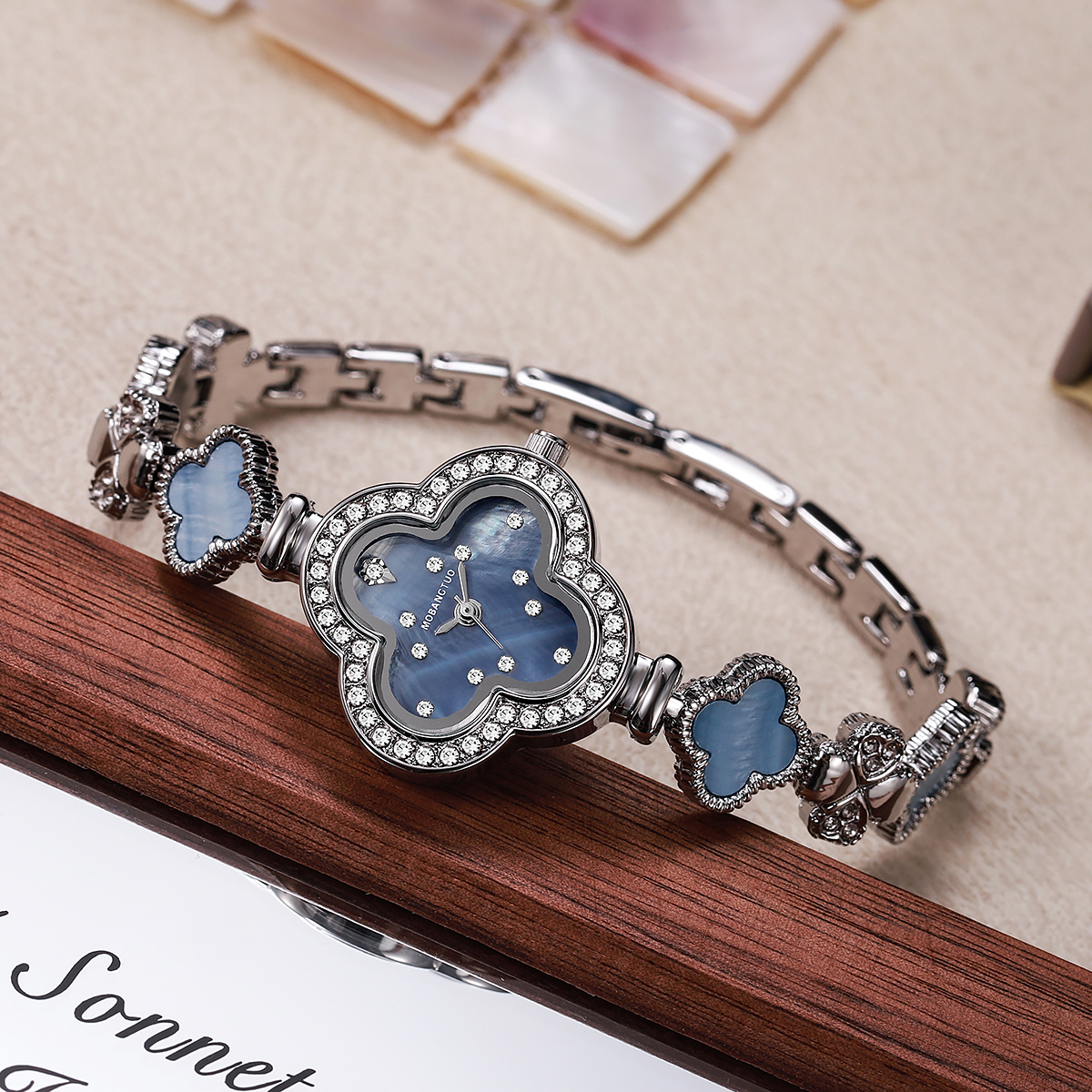 Luxury Four leaf Clover Women' - Jewelry Diamond Watches recensie en prijs