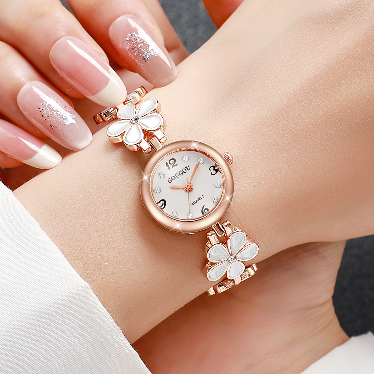 Fashion Flower Bracelet Strap  - Jewelry Diamond Watches recensie en prijs